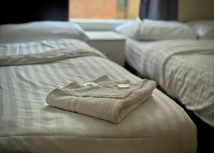 Anwar House Hotel London