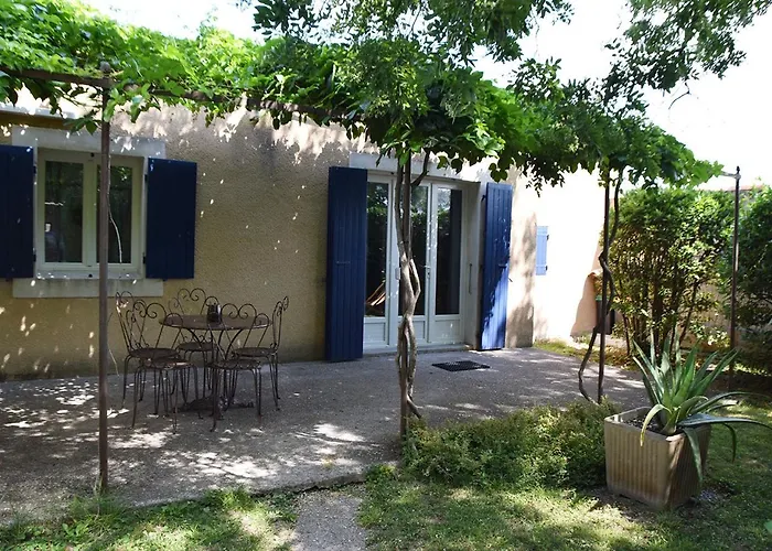 La Maison Des Invites Pernes-les-Fontaines