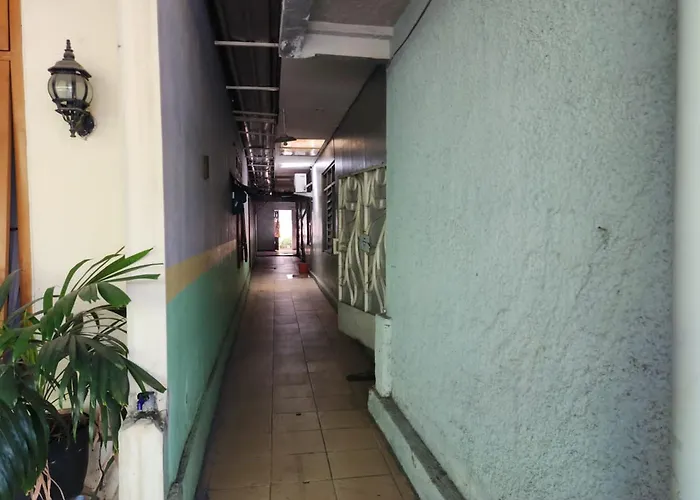 Griya Sakura Syariah Near Ums Hotel Surakarta 