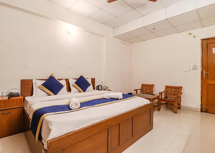 Hotel Paras Tower Dehradun