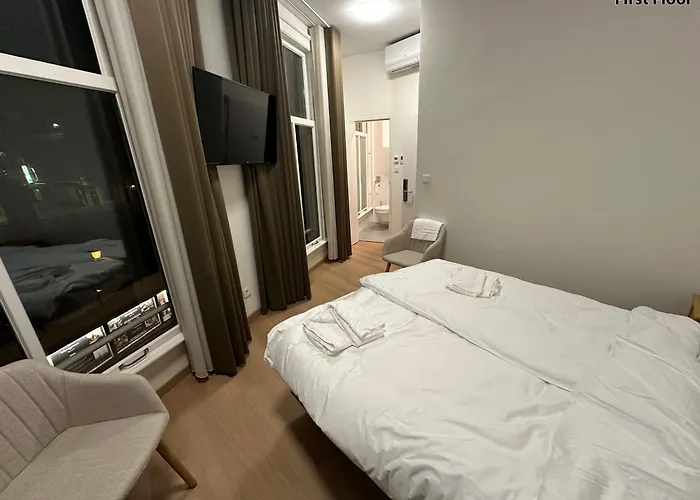 Voyagers Amsterdam Hotel