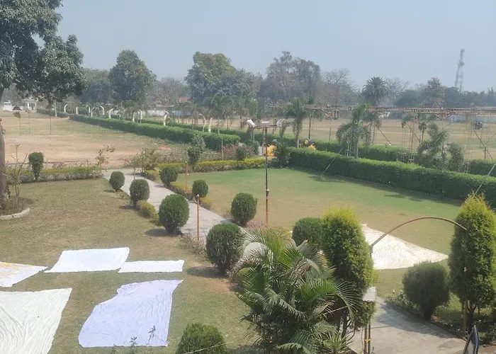 Forever Lawn & Banquet Faizabad