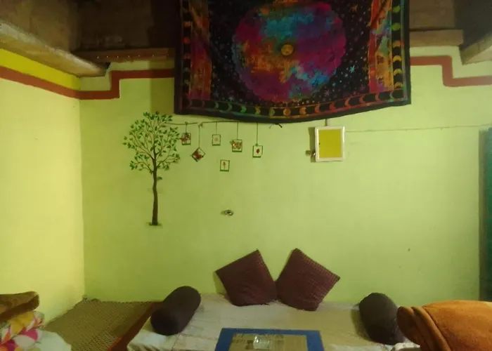 Pahadi Ghar Hotel Bhimtal