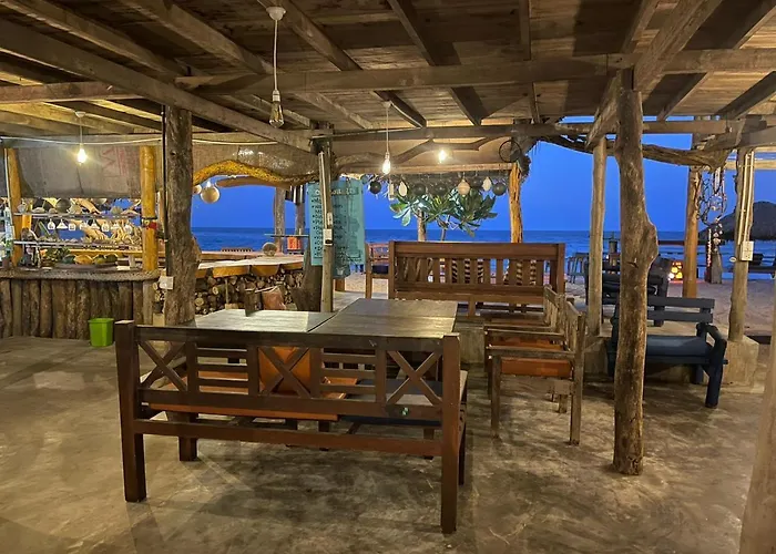 Vitamin Sea Beach Cottage Trincomalee