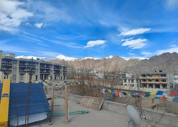 Hotel Lonchay Residency Leh