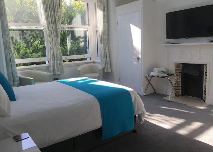 Croham Park - Free Parking & Wi-Fi Bed & Breakfast Croydon