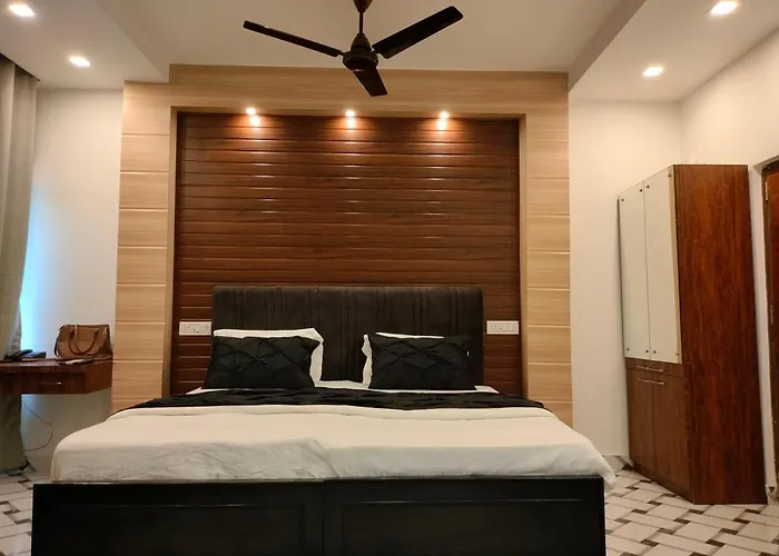 Kollolini Kolkata Bed & Breakfast