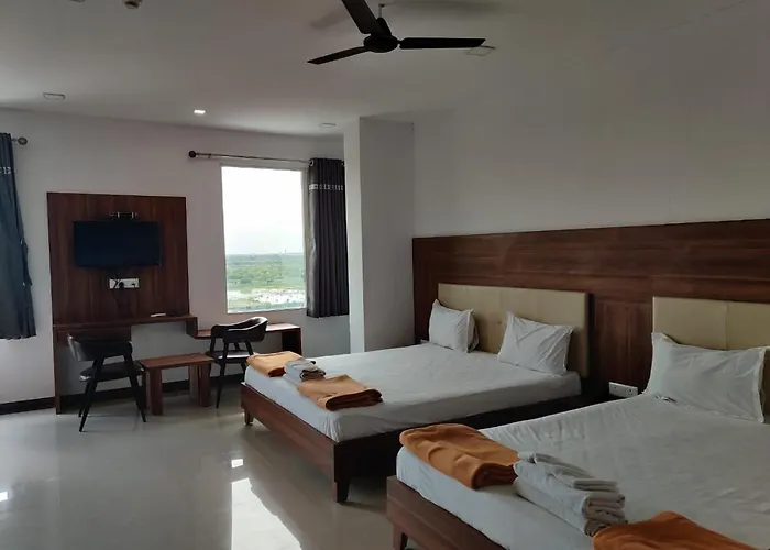 Vadpadraka Hotel And Resort Vadodara