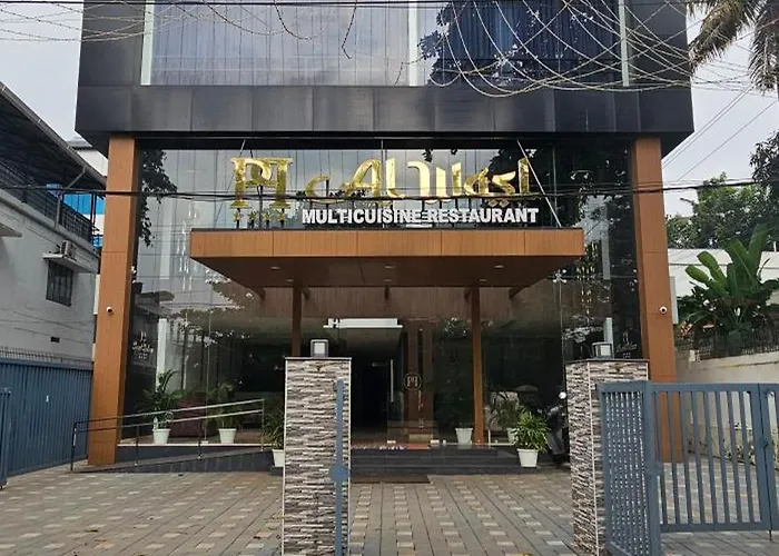 Hotel Pearl Palace Attingal