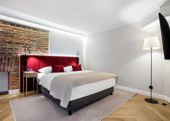 Golden Queen Deluxe Jacuzzi Apartments - Old Town Cracovia