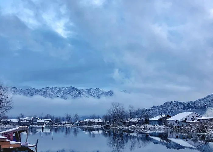 The Leo Heritage Srinagar 