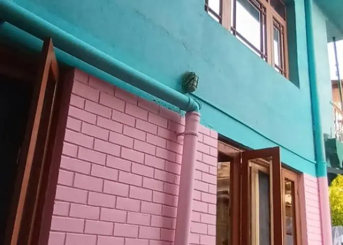 Unique Guest House Srinagar 
