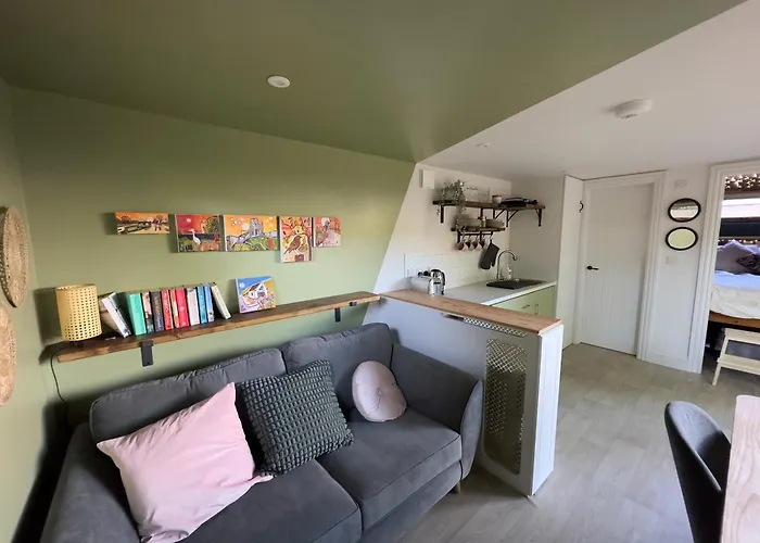 The Snug: Dorset Hideaway Hotel Blandford Forum