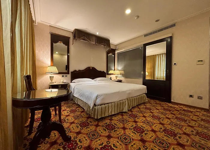 Royal Seasons Hotel Taipei ‧ Nanjing W.
