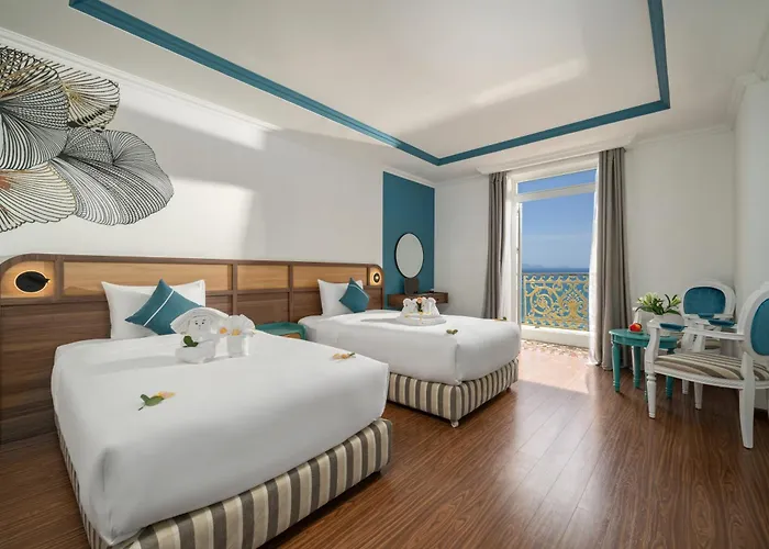 Paracel Beach Hotel Danang