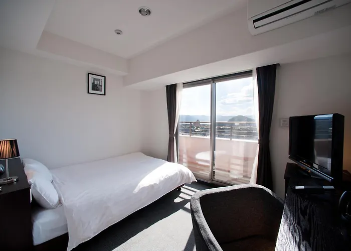 Omura Station Hotel