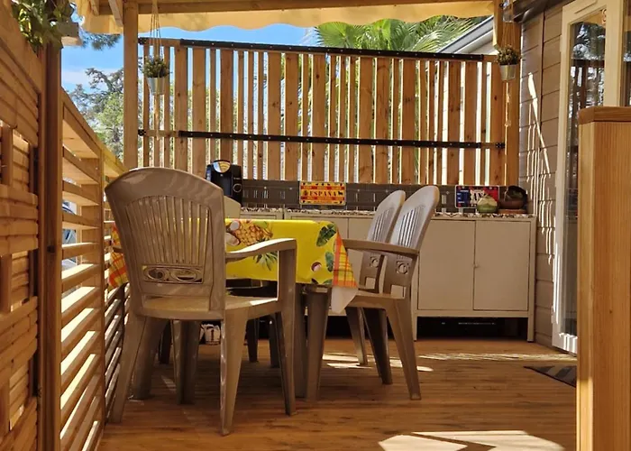 MH Empl calme- La Carabasse- Restos, Bar&Acces Plage, 3Chb, 2Sdb Vias