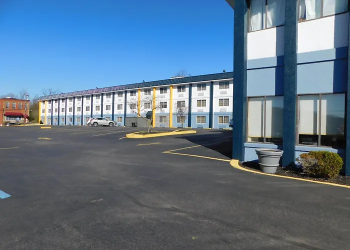 Quality Inn & Suites Morgantown - University Area