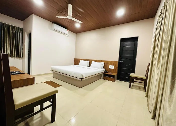 Hotel Grand Indu, 3 Star Kolhapur