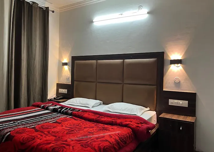 Hotel Premier Mall Road Manali