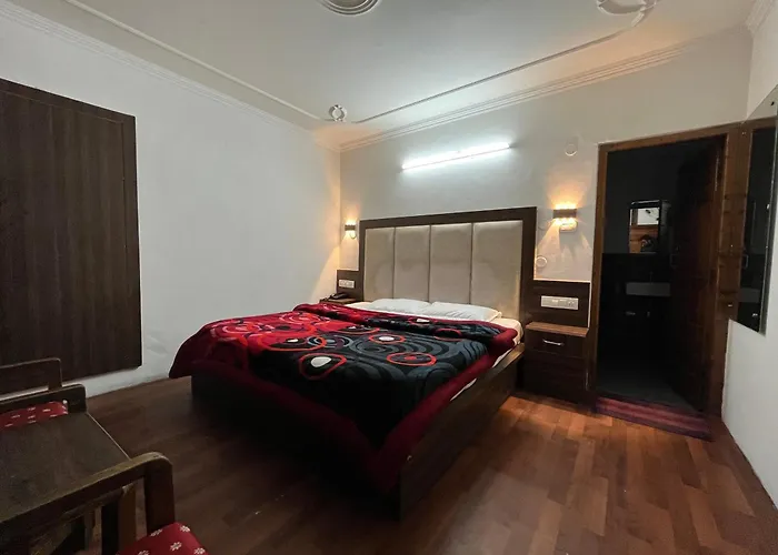 Hotel Premier Mall Road Manali