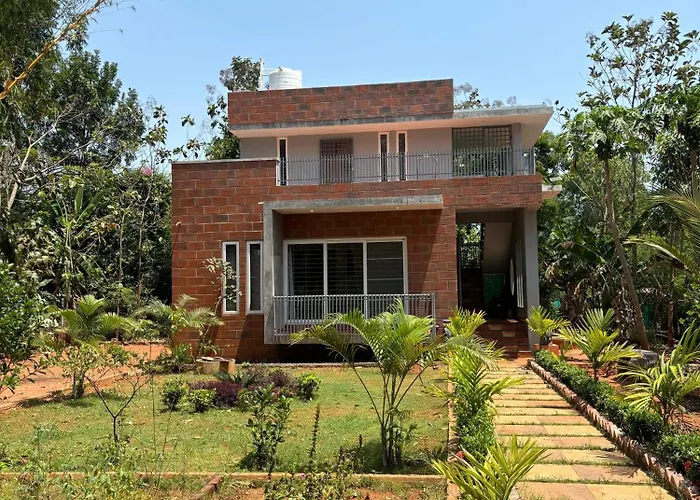 Peace Aura Hotel Auroville