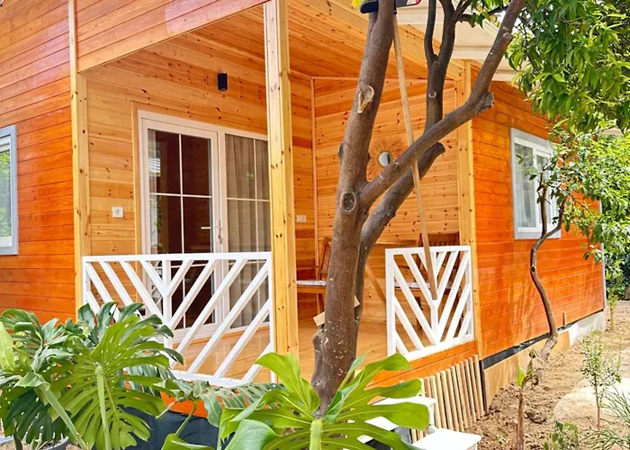 Cemils Guest House Çıralı