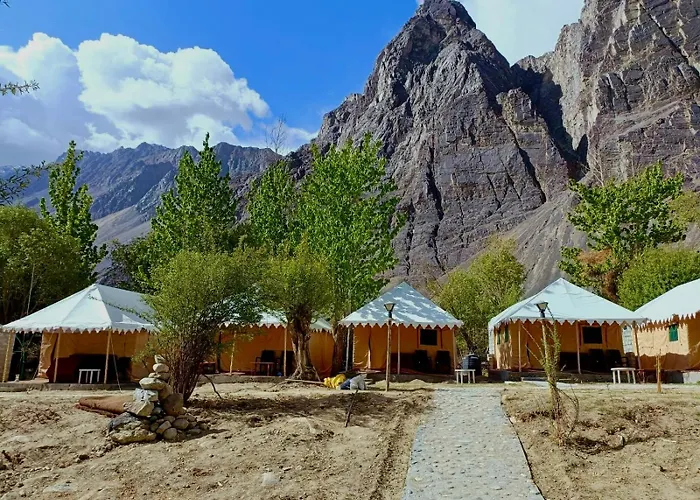 Royal Deluxe Camp & Resort, Hunder- Nubra