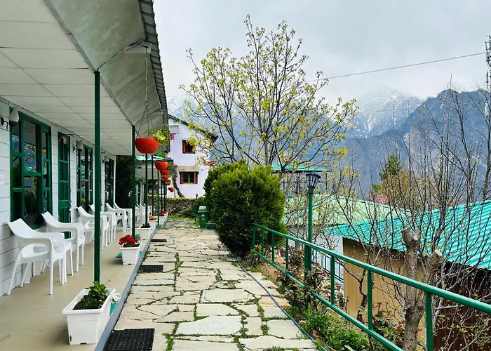 Himalayan High, Auli, By Himalayan Eco Lodges Joshimath