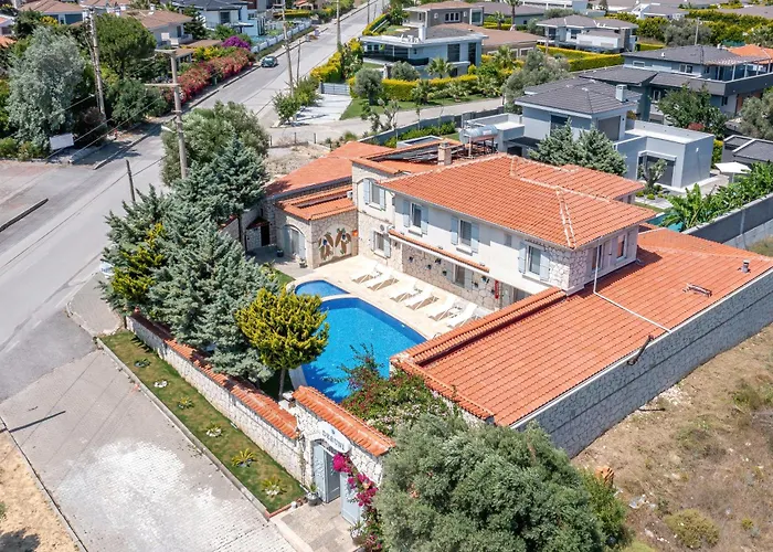 Deruni Ilıca Otel İzmir