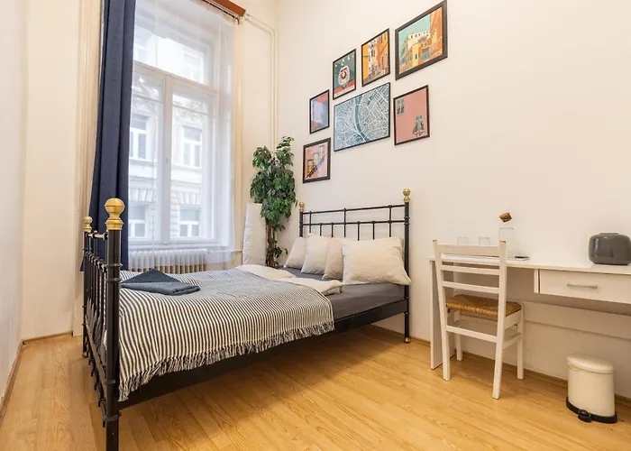 Gellerico Rooms At Rakoczi Square Budapest