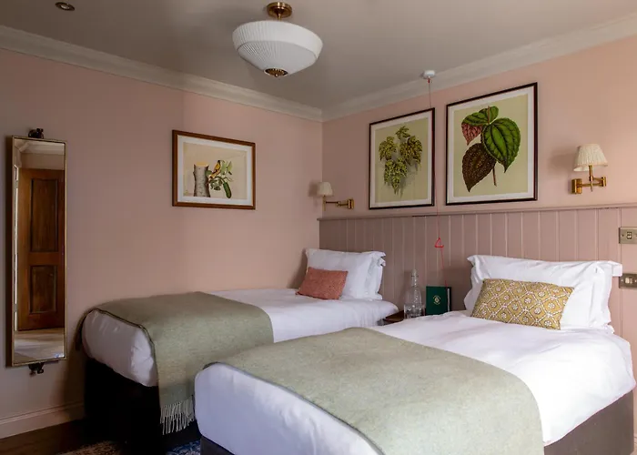 The Carnarvon Arms Hotel Newbury 