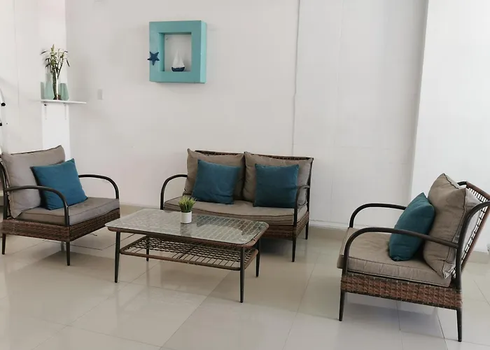 Aquamarine Paracas Beach Hostal