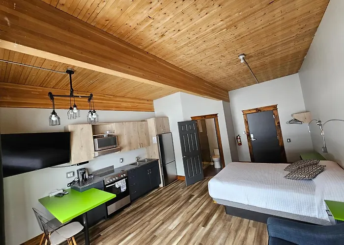 Lofts Hotel Gaspesie Sainte Anne des Monts