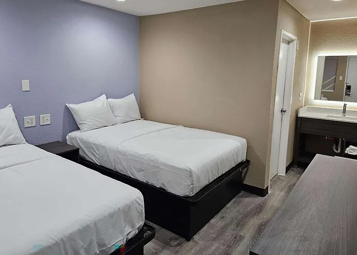Super 8 By Wyndham Big Spring Hotel