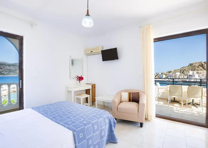 P I G A D I A B A Y Aparthotel Karpathos