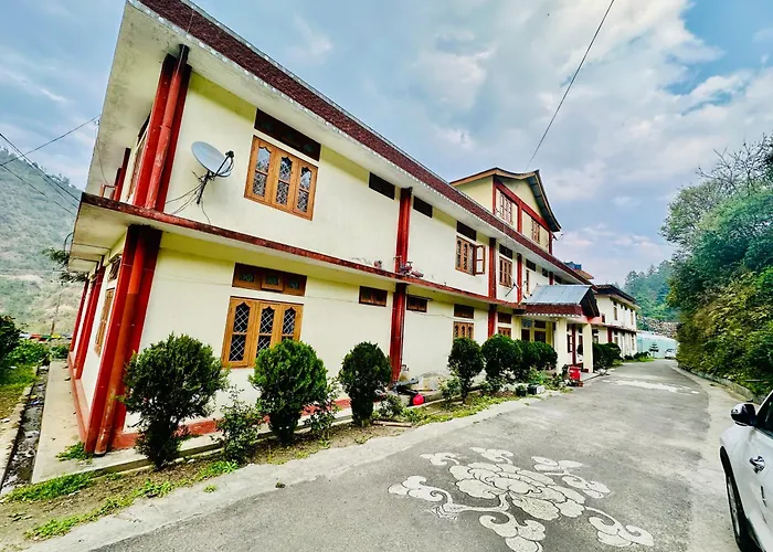 Pema Dekey Monastic Guest House Dirang