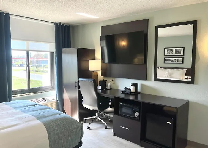 Wingate By Wyndham Salisbury Hotel