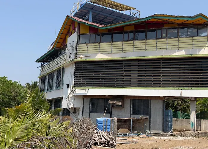 Shreyas Guest House - Tatkare Villa Kashid