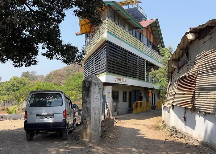 Shreyas Guest House - Tatkare Villa Kashid