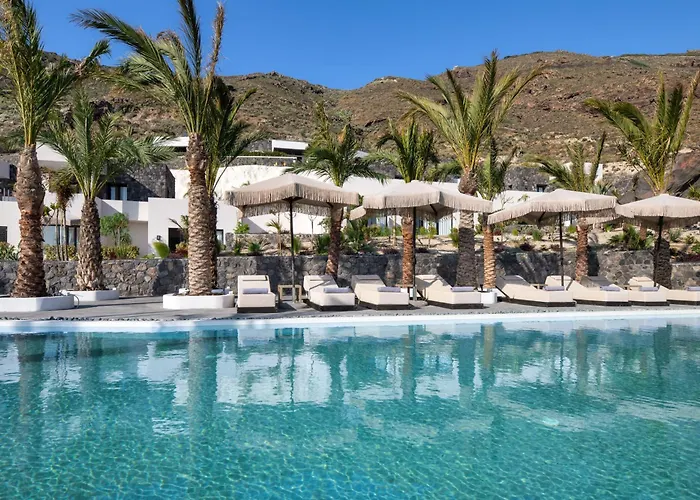 Palm Island Suites Imerovigli 
