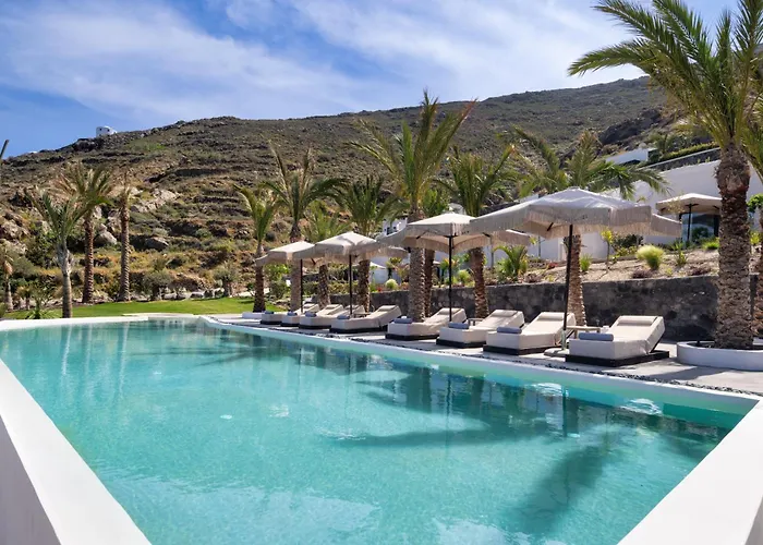 Palm Island Suites Imerovigli