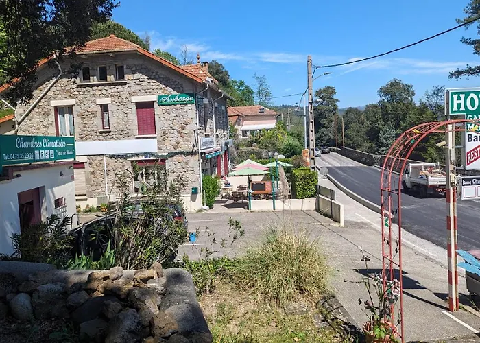 Auberge Des Pins Aubenas
