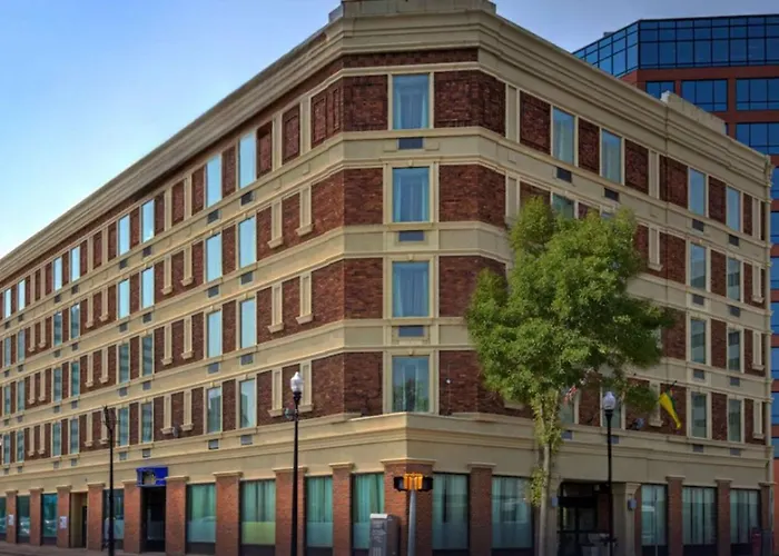 Quality Inn & Suites Regina Downtown