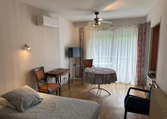Residence Les Milandes Cazaubon