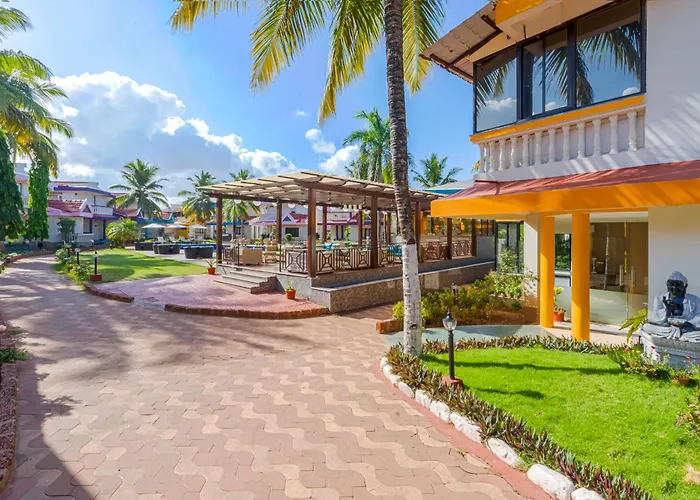 Country Inn Goa Varca Beach - 2 Minutes Walk To The Beach