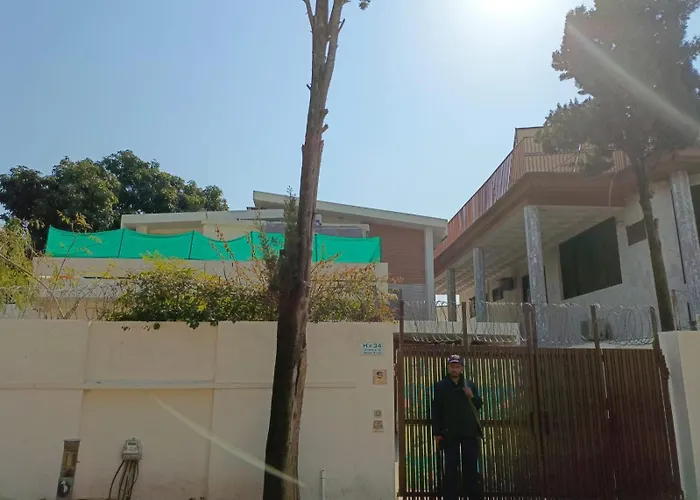 Luxury Moon Guest House İslamabad