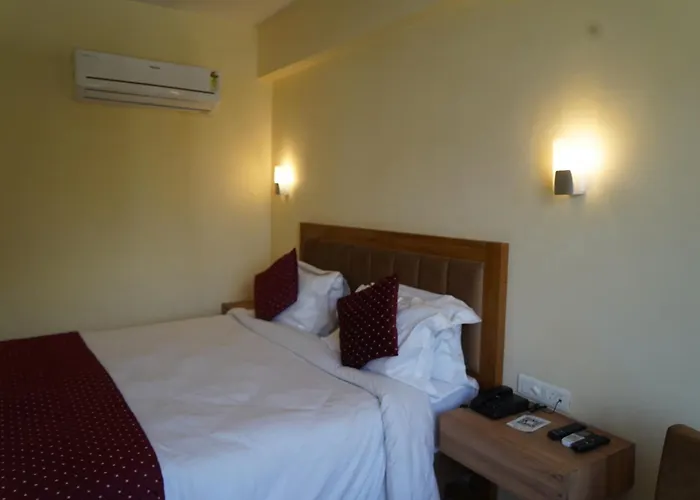 Hotel Forest Avenue - Best Luxury Hotel In Dehradun