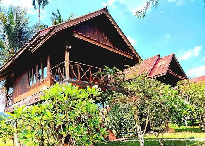 Bamboo House Hotel Khao Sok National Park
