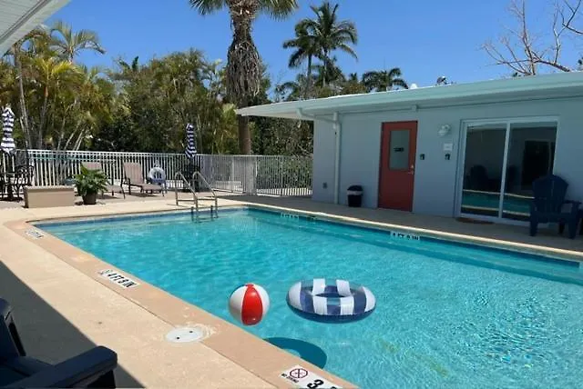 Sunshine Island Inn - Adults Only Sanibel